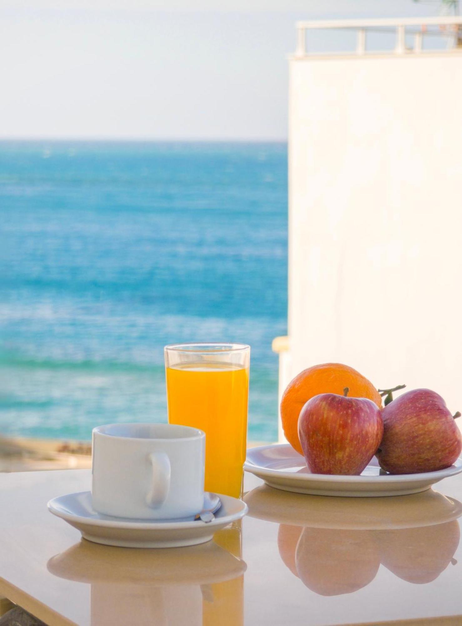 Simple Hotel Hersonissos Blue 外观 照片