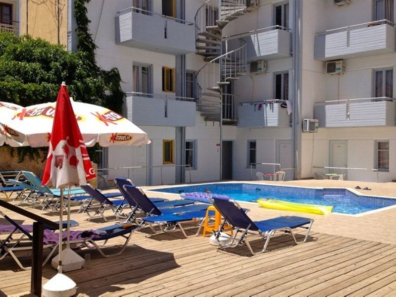 Simple Hotel Hersonissos Blue 外观 照片